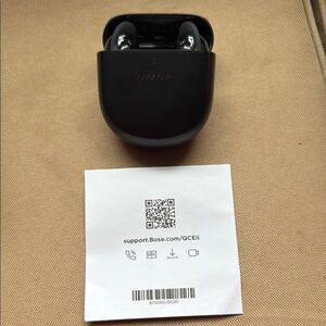 Bose Black Earbud Headphones